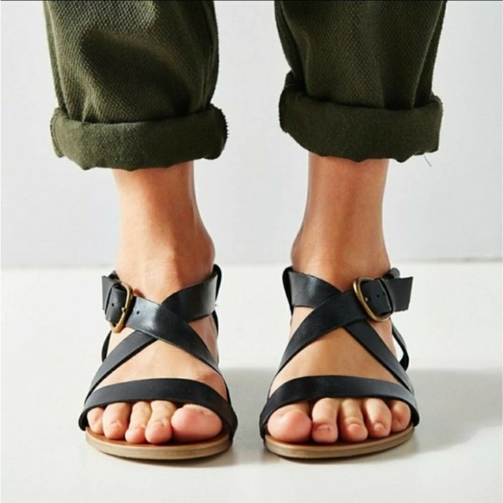 Urban Outfitters Madison Black Strappy Flat Sandal
